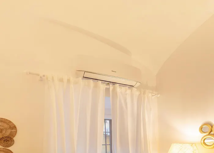 Vatican White Dream Daire Roma